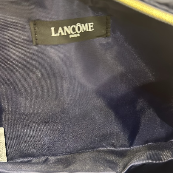 NWT💋 LANCÔME JEWEL-TONE QUILTED BLUE LIGHTWEIGHT COSMETICS BAG WITH GOLD ZIPPER - Picture 4 of 8